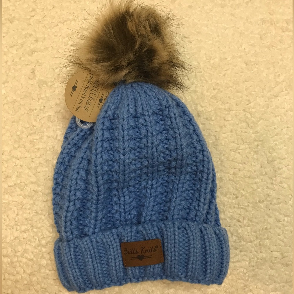 Girls Plush-lined Knit Beanie Hat.